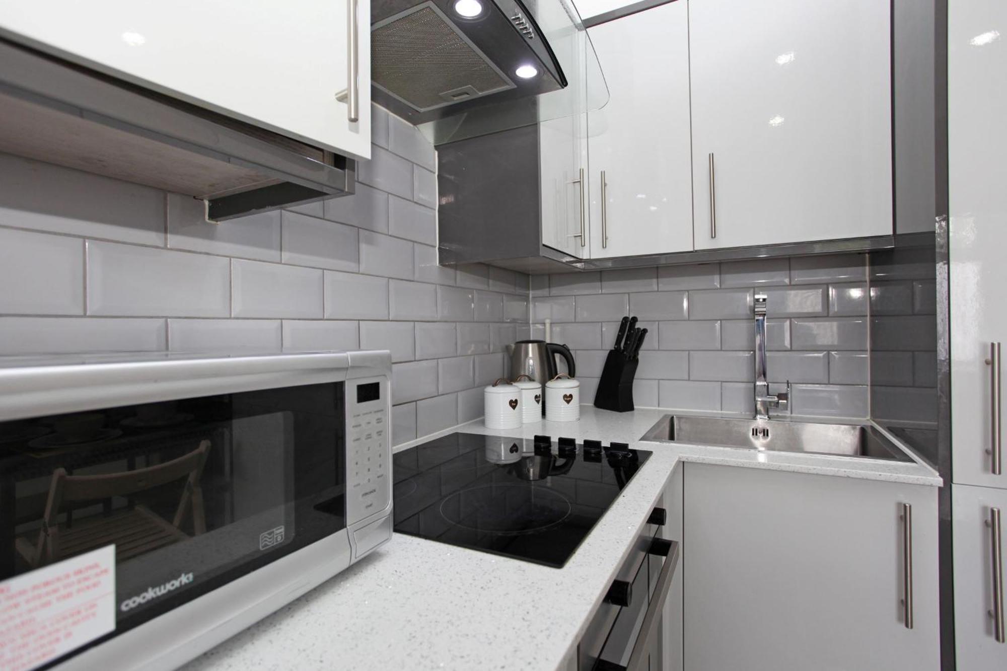 Sapphire House Apartments Telford Exterior photo